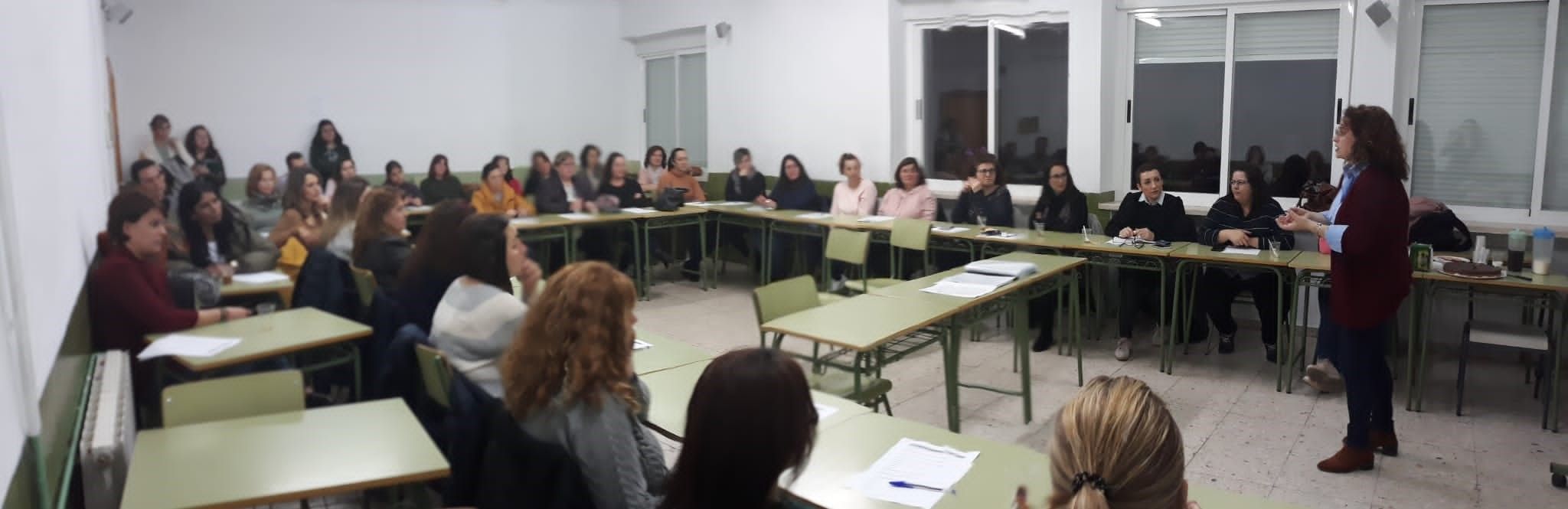 Escuela de padres asistencia